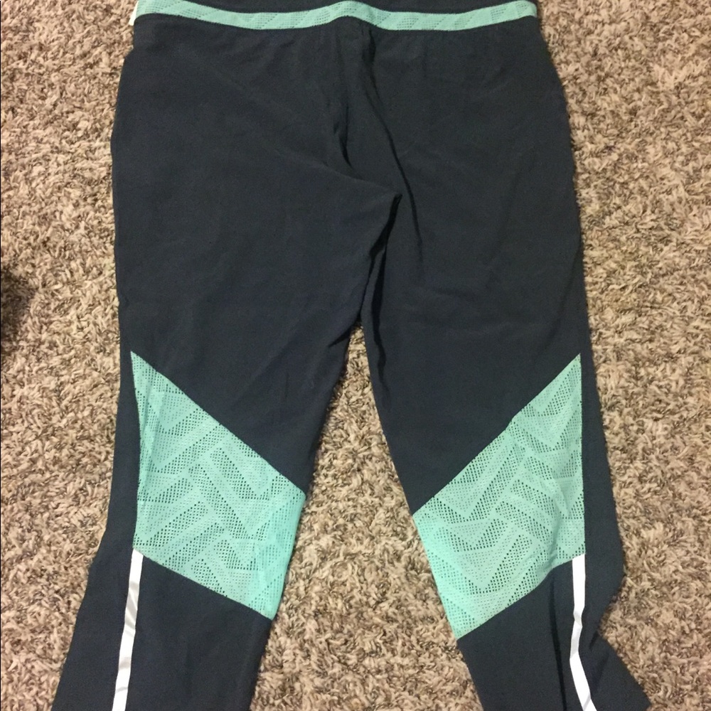Dark grey and mint Yoga pant Capri